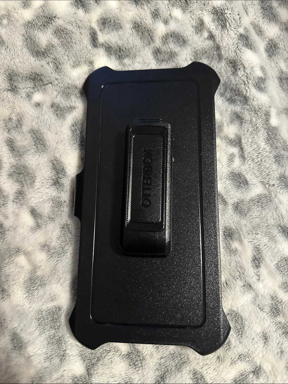 OtterBox MagSafe-Compatible Dark Pink Phone Case